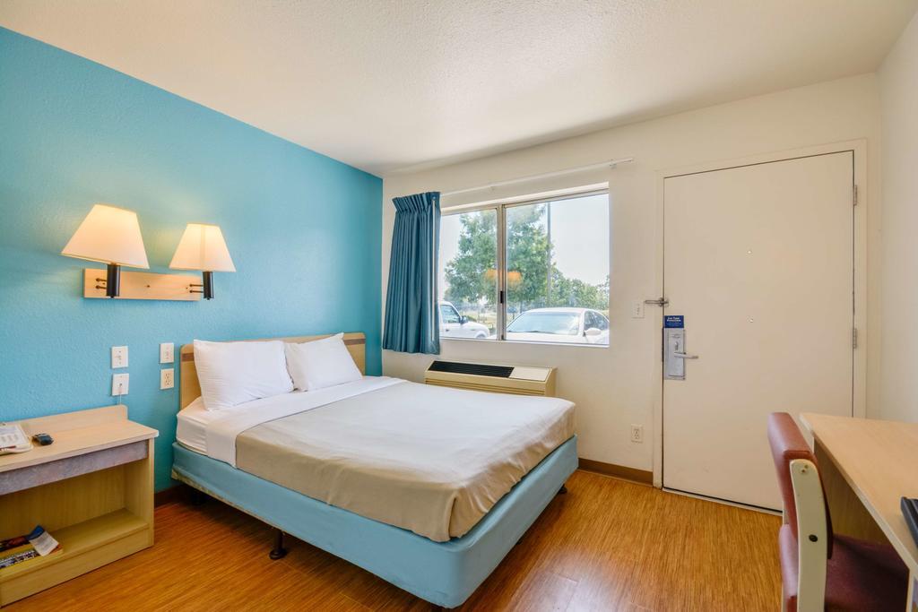 Rodeway Inn 莫比尔提尔曼斯角 外观 照片